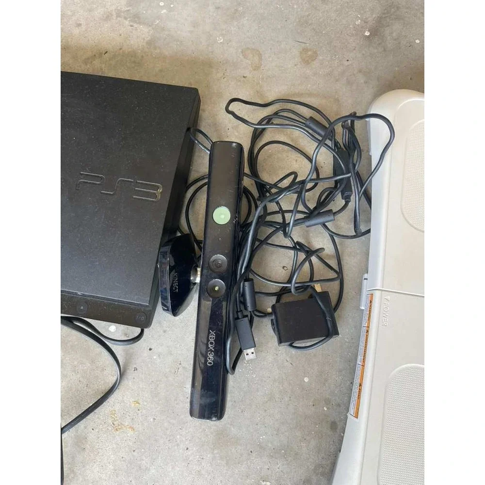Sony PlayStation 3 Slim Console Xbox 360 Kinect & Wii Balance Board (for parts)
